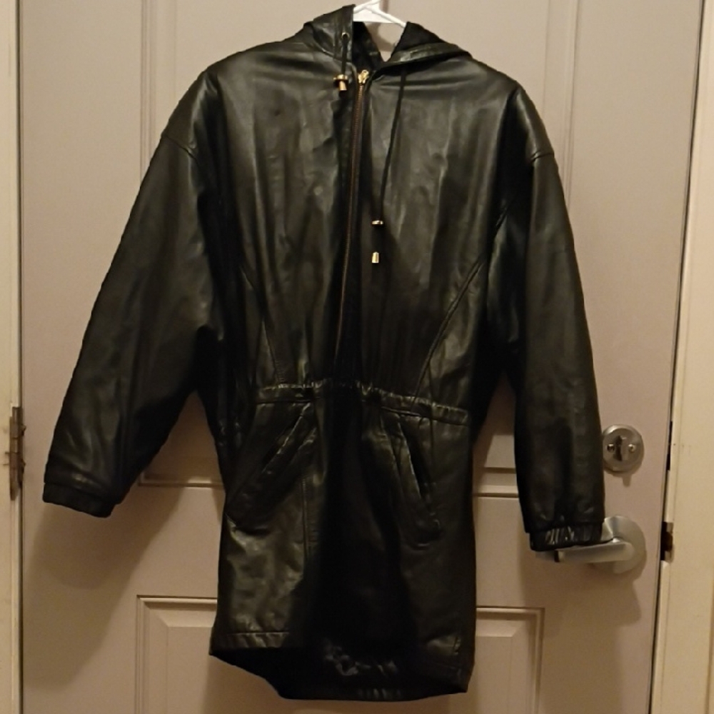 Wilson Women's Black Leather Hooded Jacket Size M '
